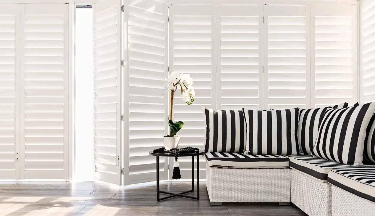 A One Blinds Img exterior aluminium banner